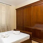 Guesthost - Apartment Alessandria